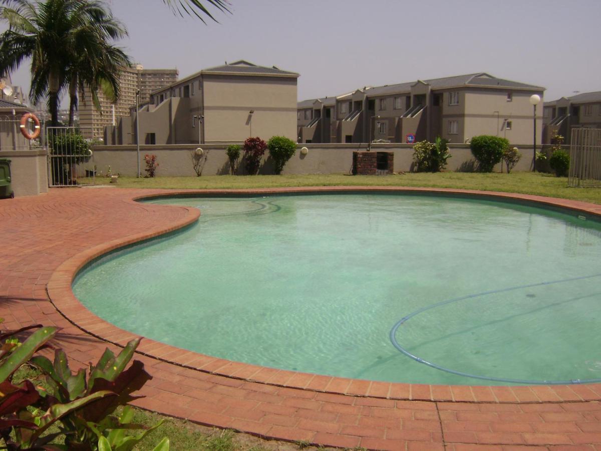 North Beach Durban Apartments エクステリア 写真