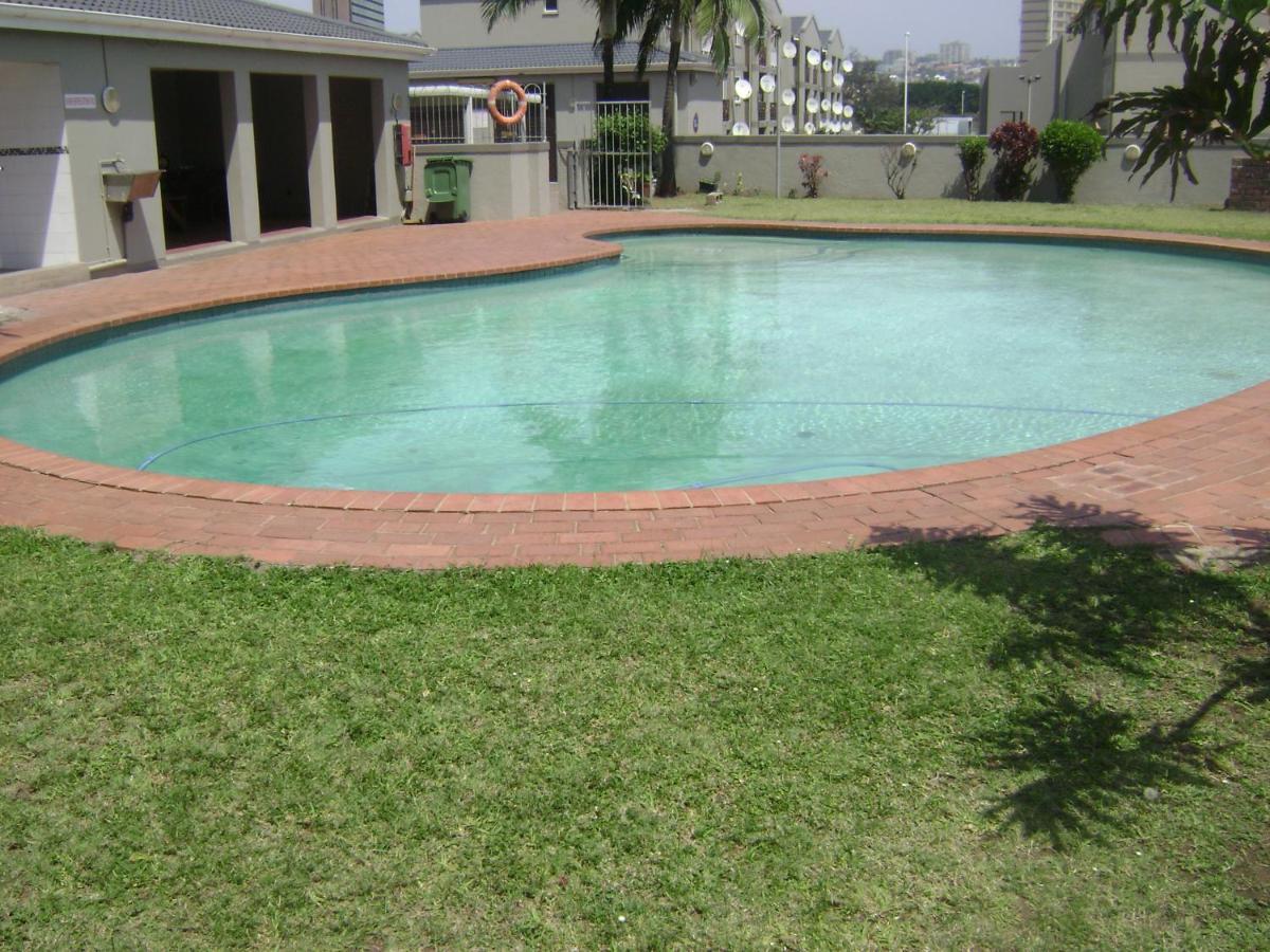 North Beach Durban Apartments エクステリア 写真