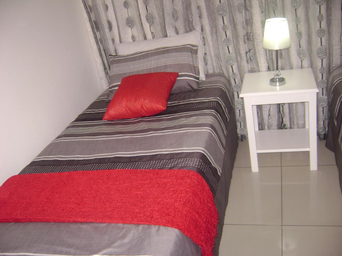 North Beach Durban Apartments エクステリア 写真