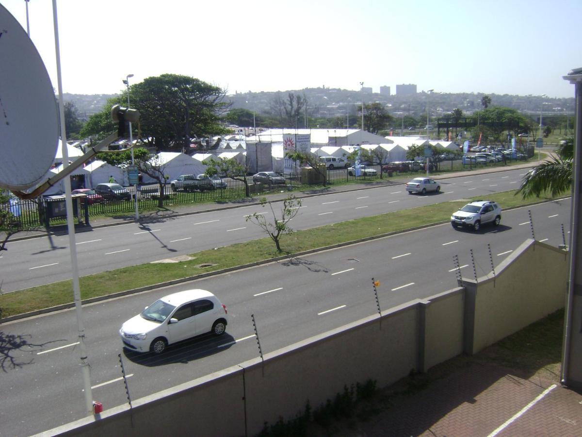 North Beach Durban Apartments エクステリア 写真