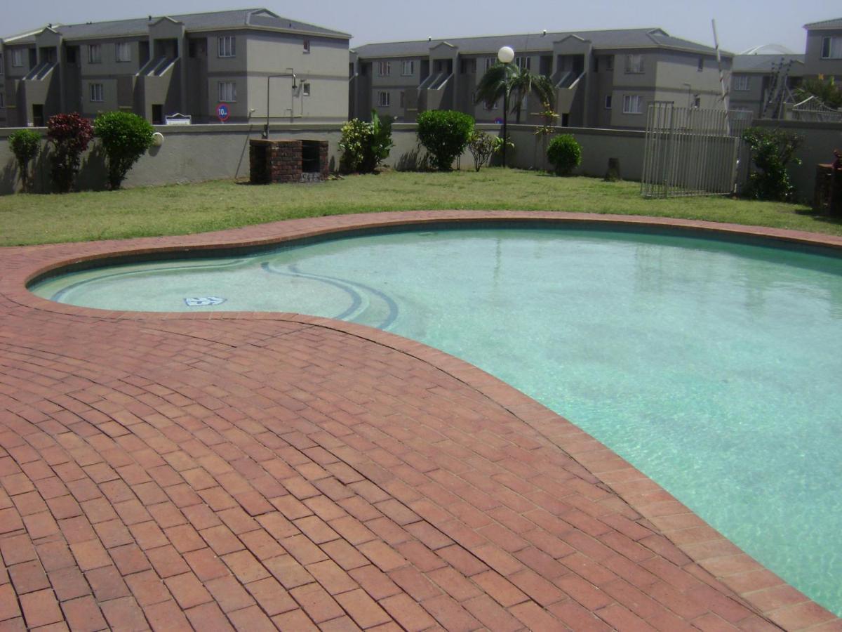 North Beach Durban Apartments エクステリア 写真
